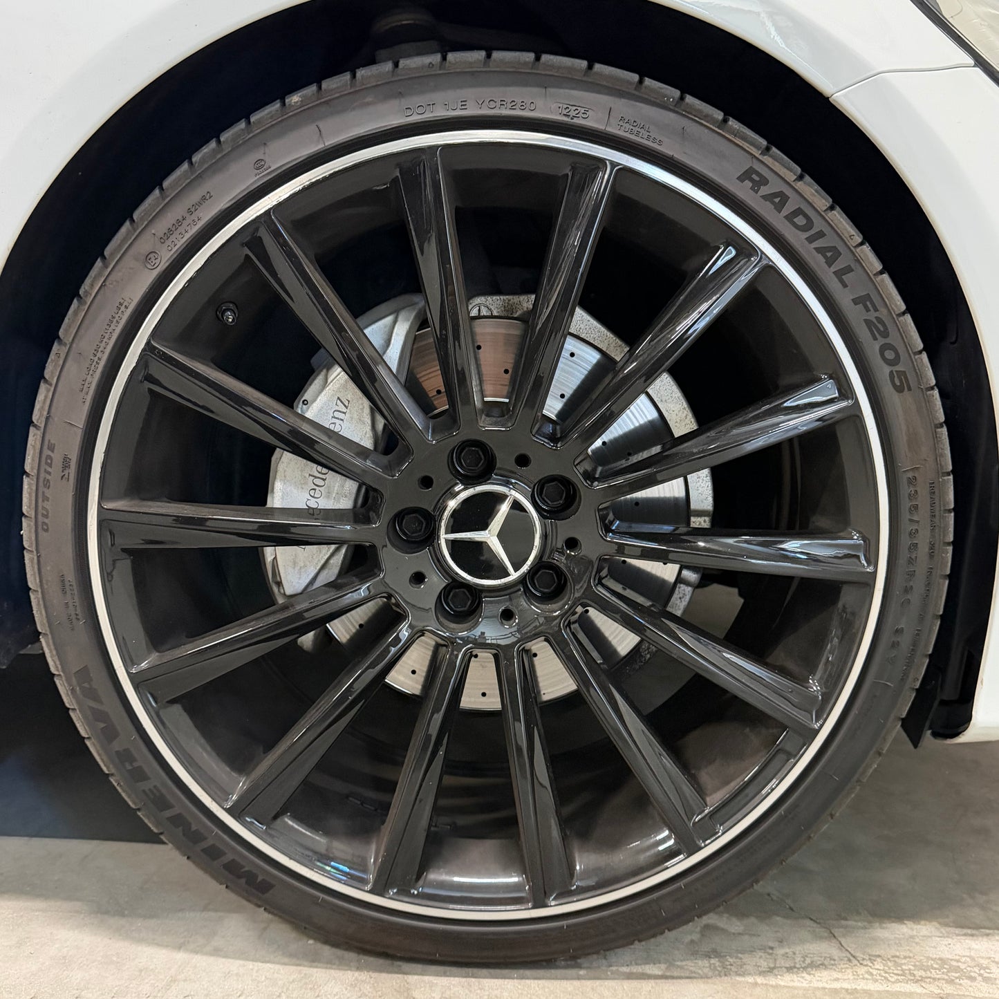 Mercedes Benz C180 Coupé Amg Line Pano 20 inch Elektrische stoelen