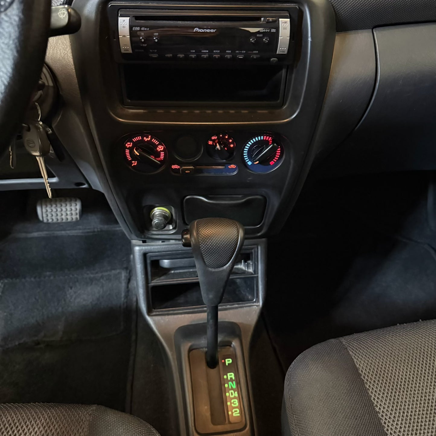 Daihatsu Yrv