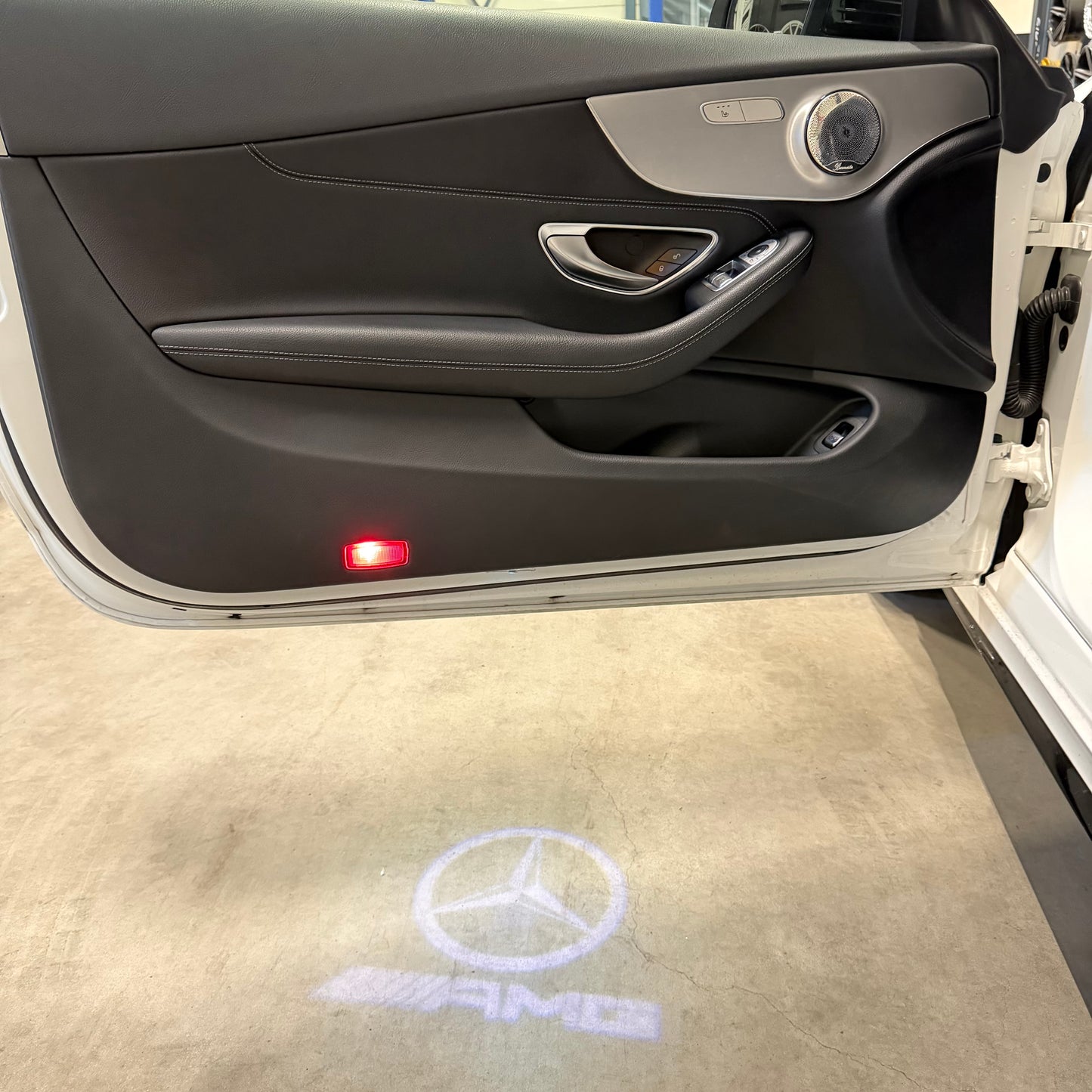 Mercedes Benz C180 Coupé Amg Line Pano 20 inch Elektrische stoelen